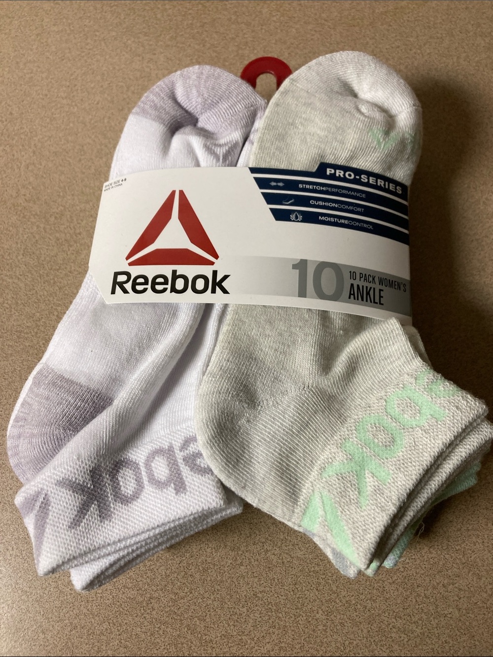Reebok Women's Ankle Socks - White and Light Gray with Mint Logo (10 Pack)